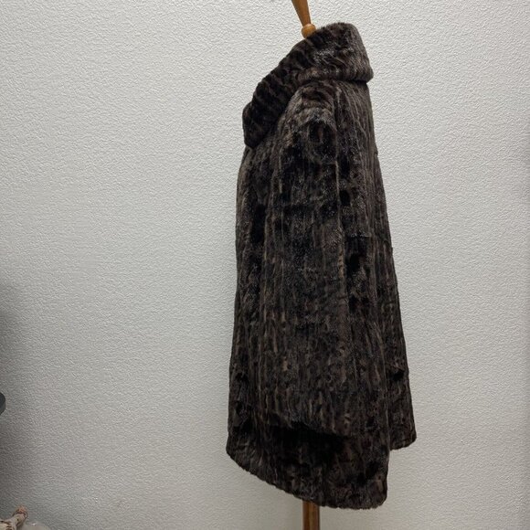 Regent Park Womens XL Coat Brown Faux Fur Vtg Soft Button Closure Animal Print - Picture 4 of 9